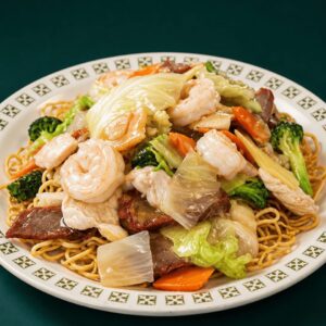 Chicken chow mein noodles – AAA Chinese Restaurant & Lounge
