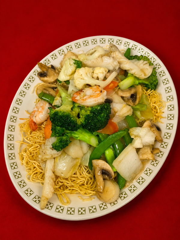 Seafood & Vegetable Chow Mein